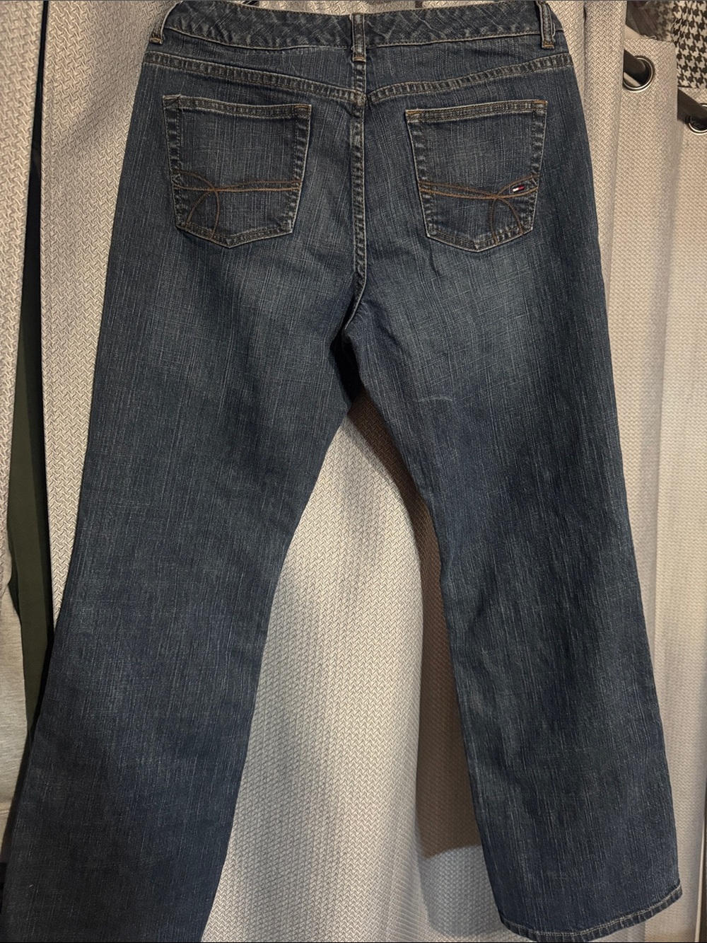 Tommy Hilfiger Men's Relaxed Straight Dark Blue Jeans